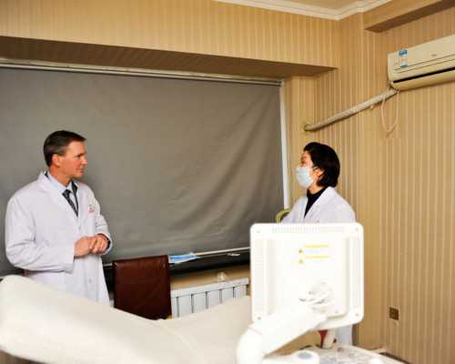 国内供卵不用等的医机构哪些,取卵18个配成*率真不低 小心腹水影响试管移植